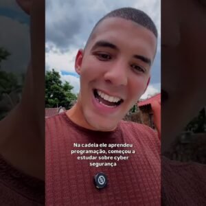 O homem que Roubou, Enganou , Falsificou e hoje é Herói no Mundo.